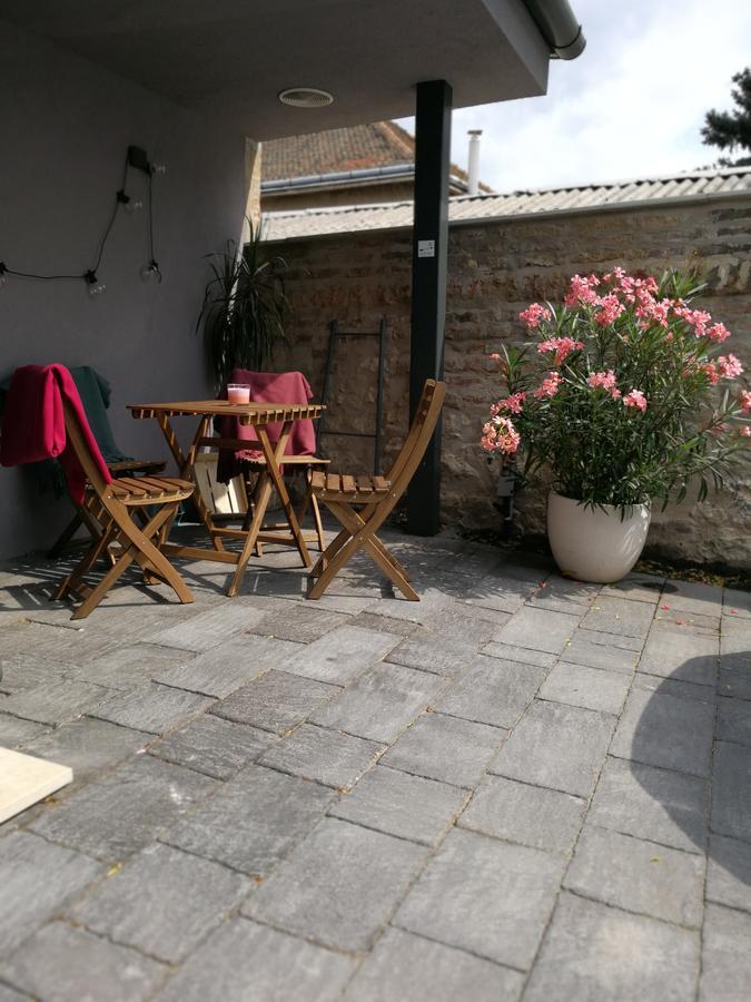 Zsinko Villa Pecs Exterior photo